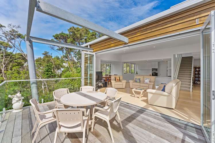 6 Wendy Hood Way Snells Beach_1