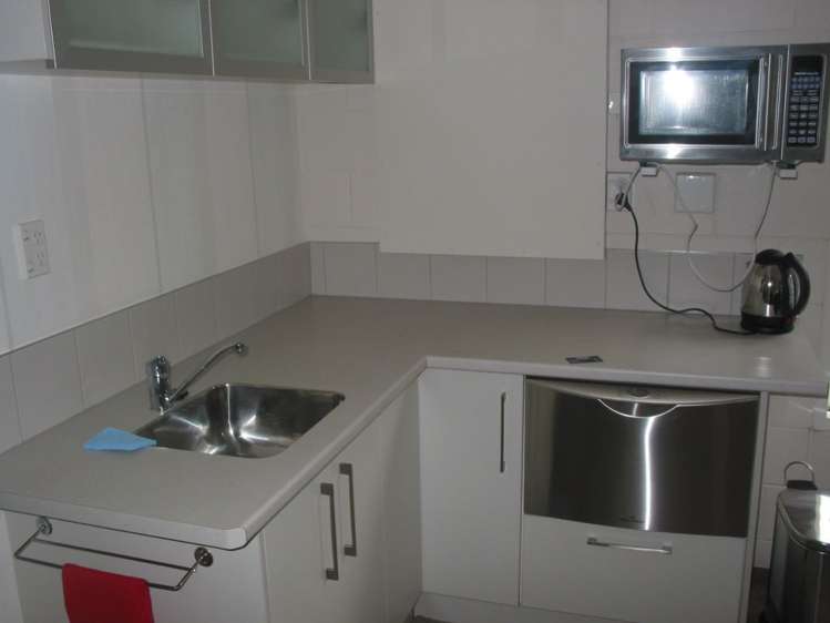 1/14 Frieston Road Milford_6