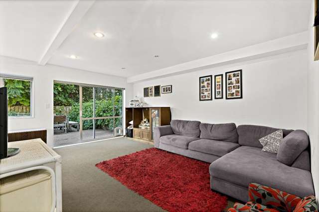 8/45a Swanson Road Henderson_1