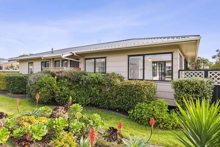 99 Queens Road Waikanae Beach_5