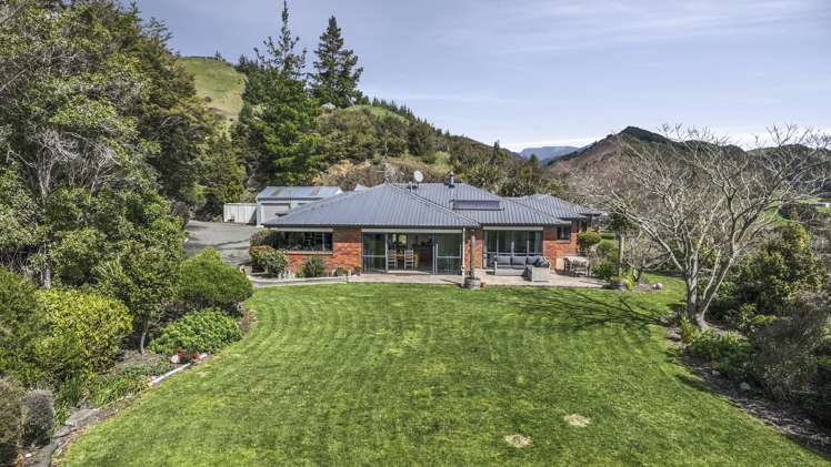 8 Lee Valley Road Brightwater_1