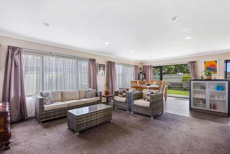 25 Stranraer Crescent Wattle Downs_4