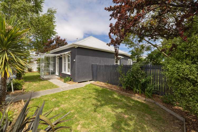 58 Wildberry Street Woolston_15
