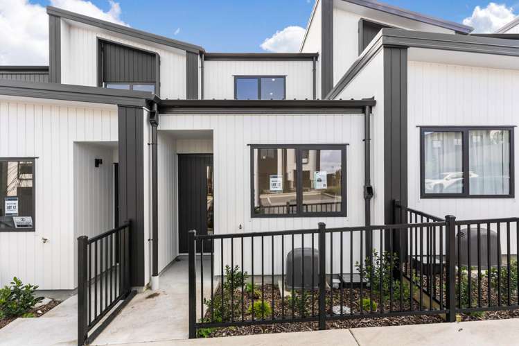2/4 Ngaroma House Drive_3