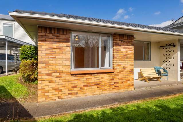 1/45 Willcott Street Mount Albert_1