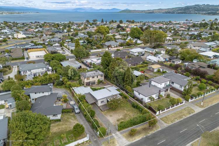 2/47 Wheretia Street Lake Taupo_23