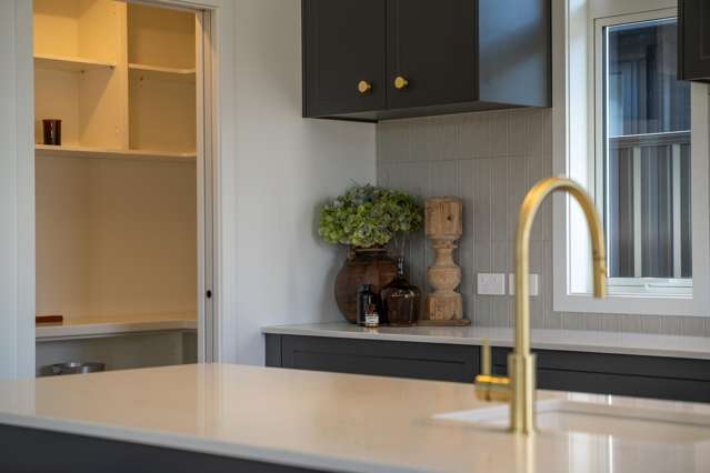 105 Burdon Loop Lake Hawea_4