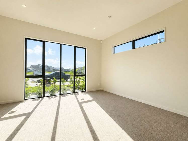 77 Parish Drive_3