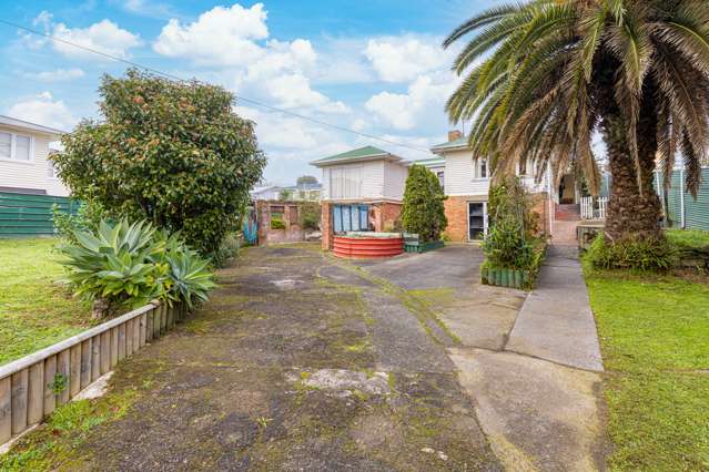 48 Kelman Road Kelston_2