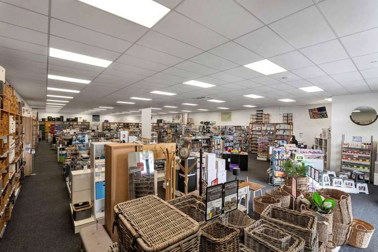 7 Struthers Place Waiwhakaiho_17