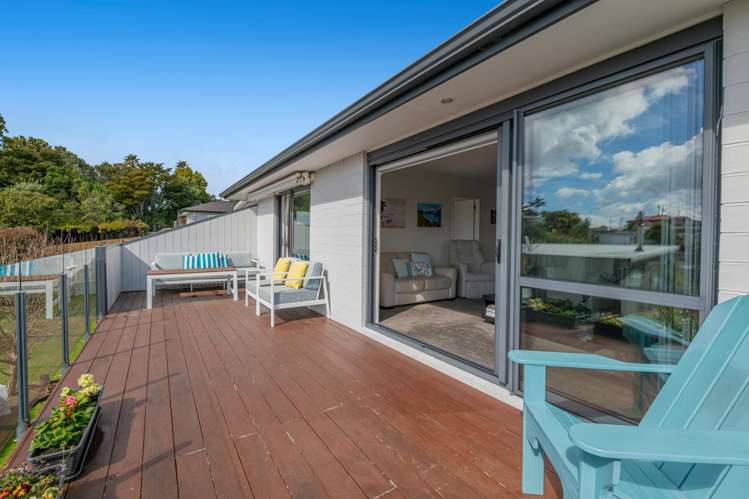 7 Moffat Road Red Beach_9