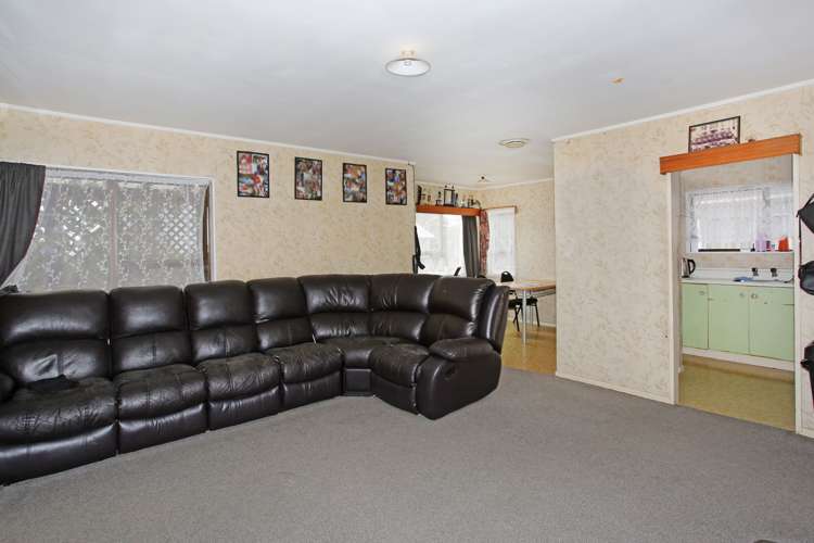 17 Pukeroa Place Papakura_12