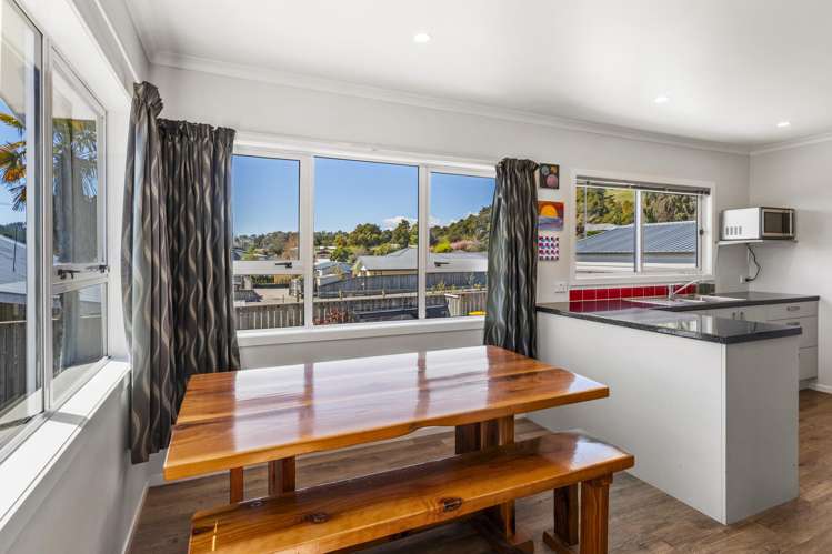 53 Eighty Eight Valley Road Wakefield_12