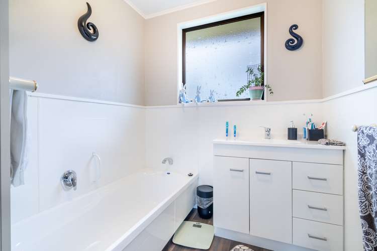 2 Hamilton Avenue Winton_14