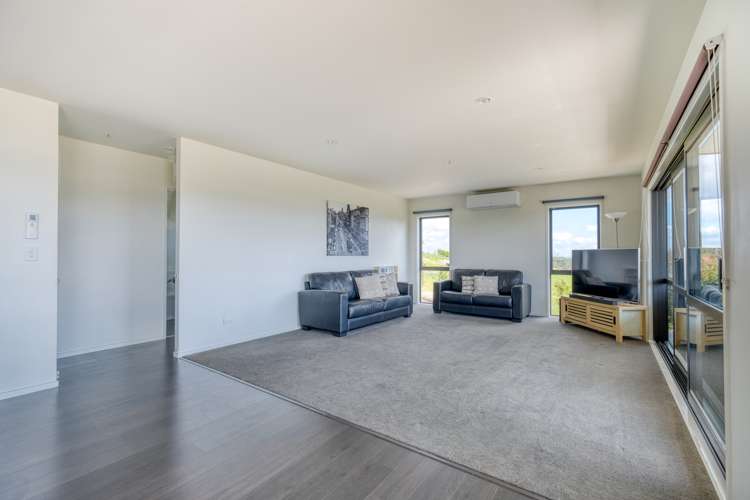 19 Sunrise Place Cable Bay_32