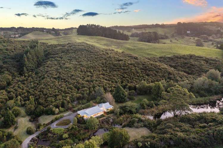 611 Horseshoe Bush Road Waitoki_55