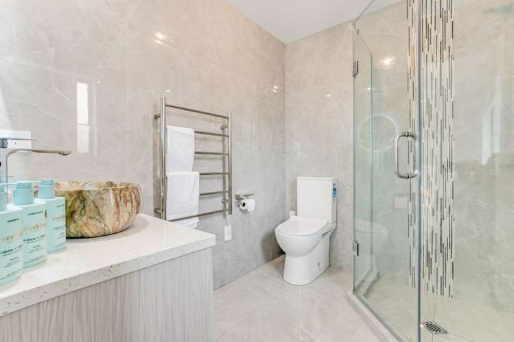 10 Perehia Road Flat Bush_22