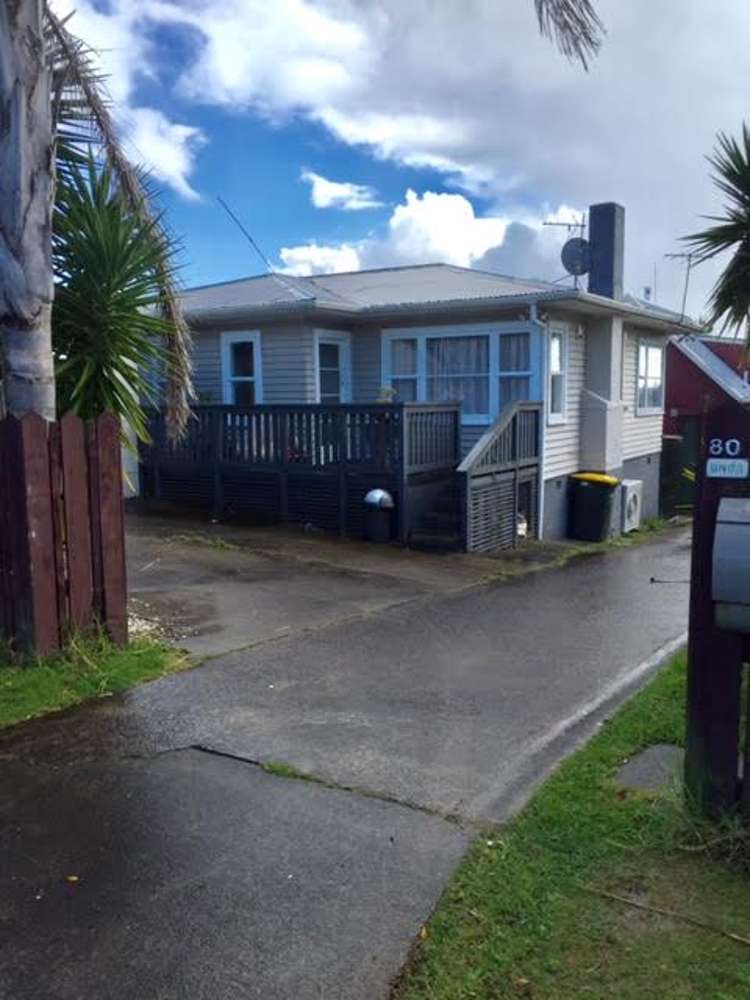 1/80 Sylvan Crescent Te Atatu South_1