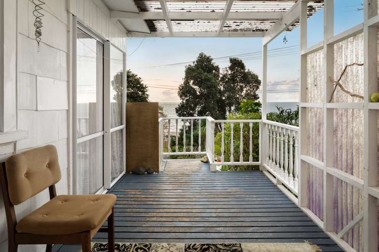 11 Adams Road Thornton Bay ThamesCoromandel Houses for Sale