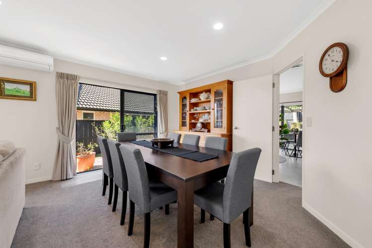 43 Newbliss Crescent East Tamaki Heights_11