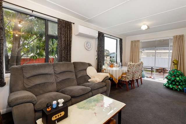 21 Newbourne Cresent Redwoodtown_3