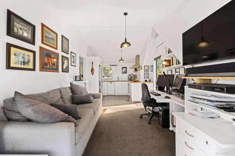 17 Young Street Mahurangi East_4