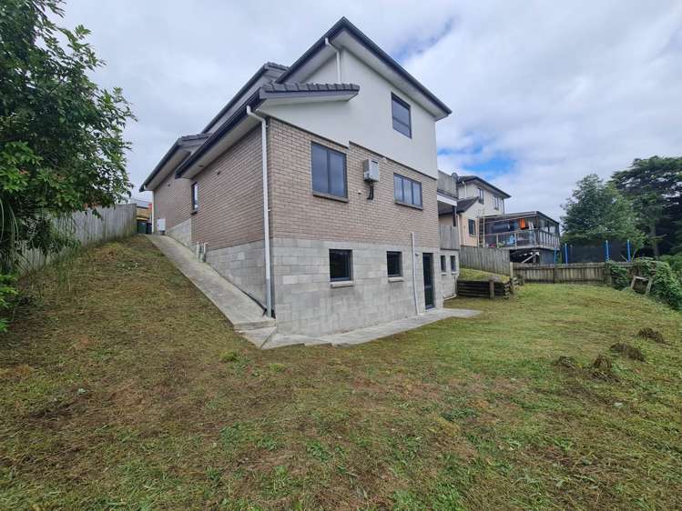 Arrowsmith Drive Flat Bush_34