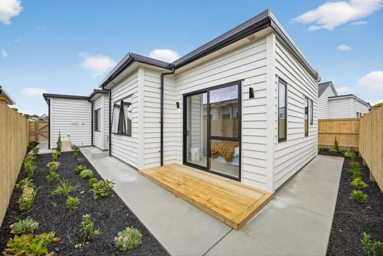 8 Tuwai Crescent Opaheke_27