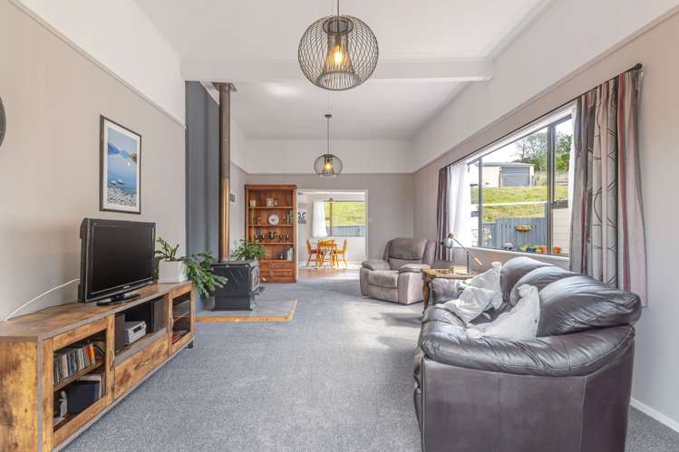 53 Godley Street Halcombe_2