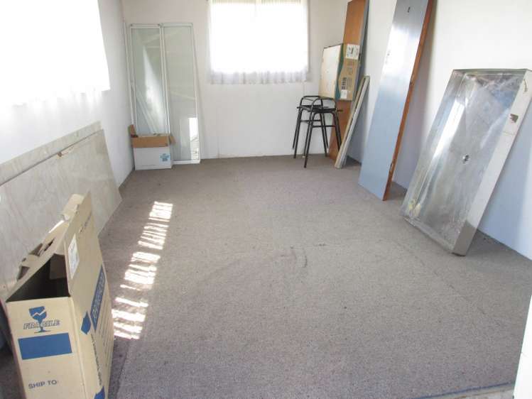 11 Plaskett Street Reefton_14