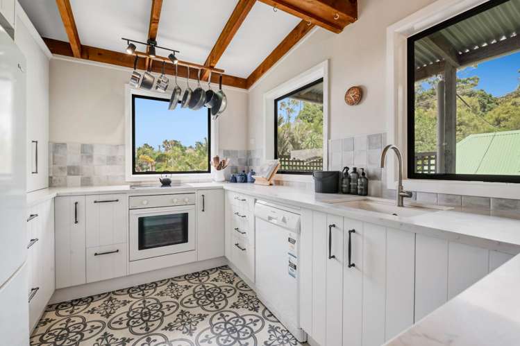 30 Ferry Road Arkles Bay_4