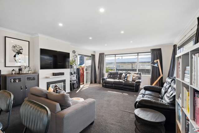 16 Lockhart Avenue Milson_2