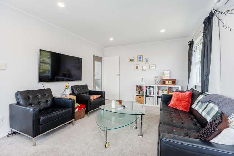 1/92 Commissariat Road Mt Wellington_14