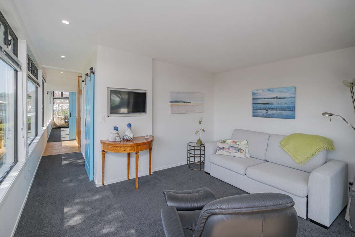 6 Endeavour Place_3