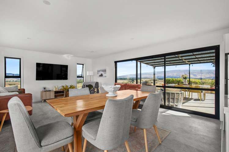 77 Leaning Rock Road Alexandra_7