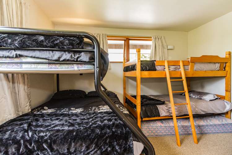 67 State Highway 49 Ohakune_15