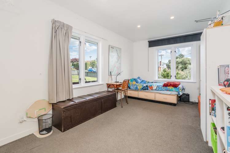 45 Flanshaw Road Te Atatu South_11