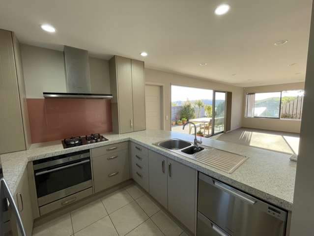 15 Lacebark Lane 2796_1