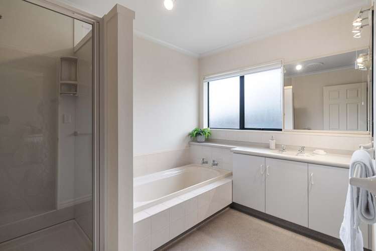 6 Gardenia Drive Mount Maunganui_16