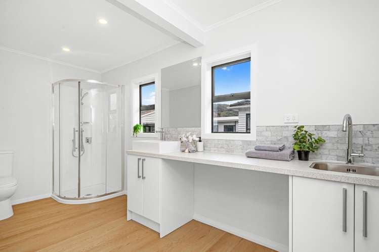 11 Burden Avenue Wainuiomata_12