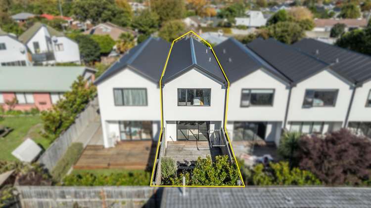 2/129 Brougham Street Addington_2