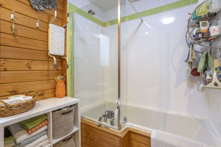 1690A Cust Road Cust_15