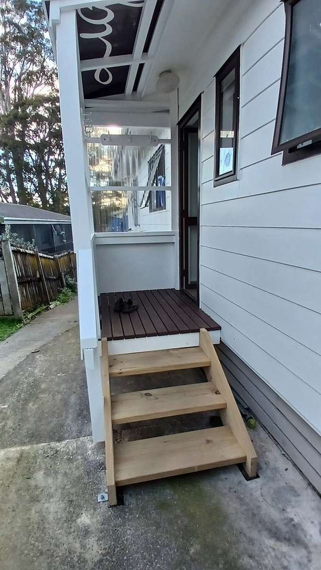 1/42 Tudor Road Henderson_1