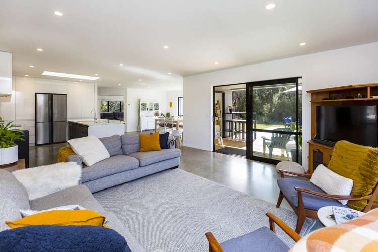 285 Fairview Drive Akatarawa_15