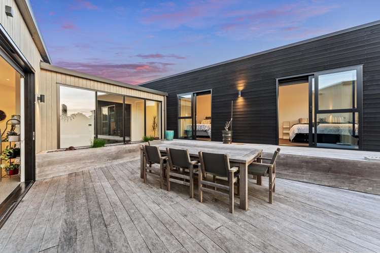 7 Laguna Place Matakatia_12