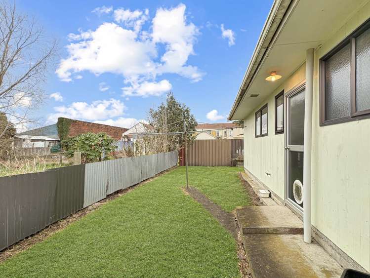 1/70 McLean Street 1193_8