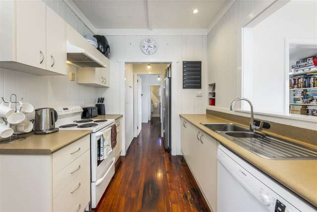 2 Manse Road Pahurehure_4