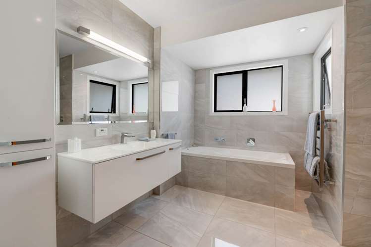 230 Spur Road Silverdale_44