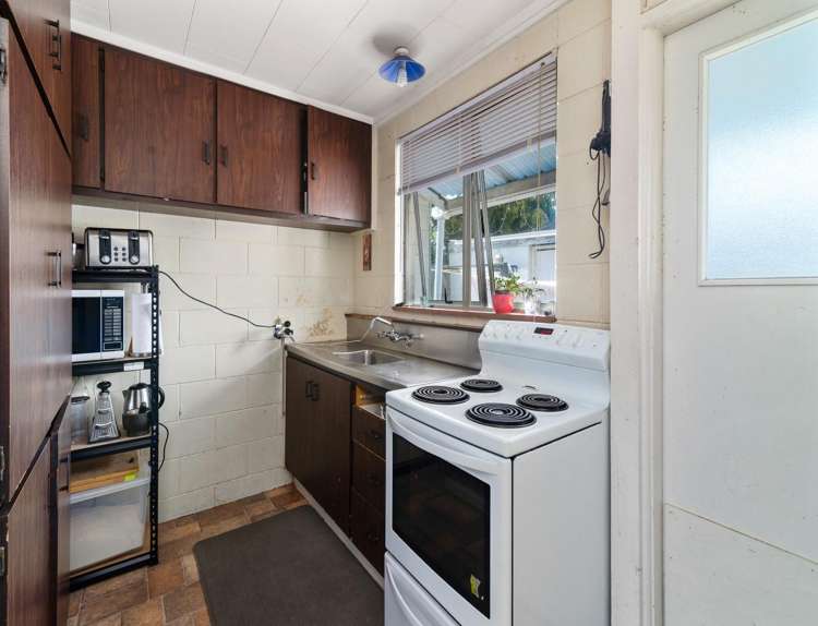 16unit Ruihi Street Victoria_3