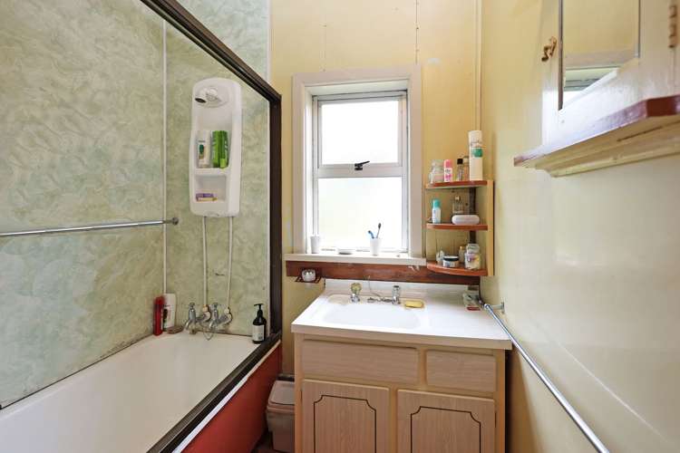 5 George Street Kakanui_11